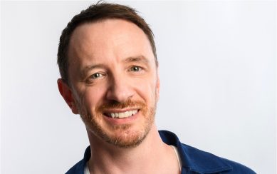 Headshot of comedian Gearoid Farrelly