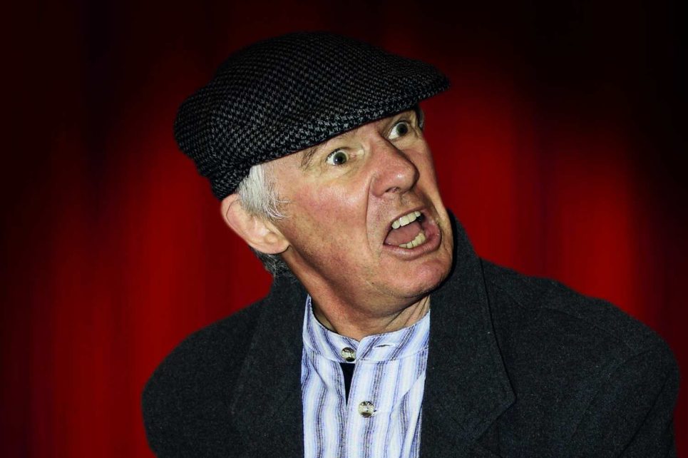 Image Gogan as Noman with curtain 300 dpi 1 28mb Image Gogan as Noman with curtain 300 dpi 1 28mb