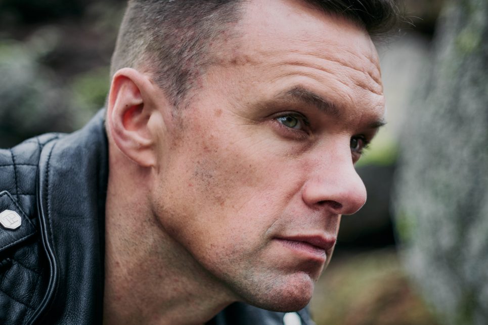 Close up press shot of performer Niall Breslin Close up press shot of performer Niall Breslin